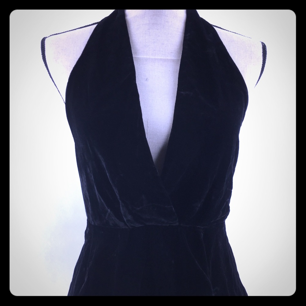 NWT women’s Express velvet halter tank top size 2